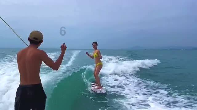 蜡笔小新兄妹春节大拜年