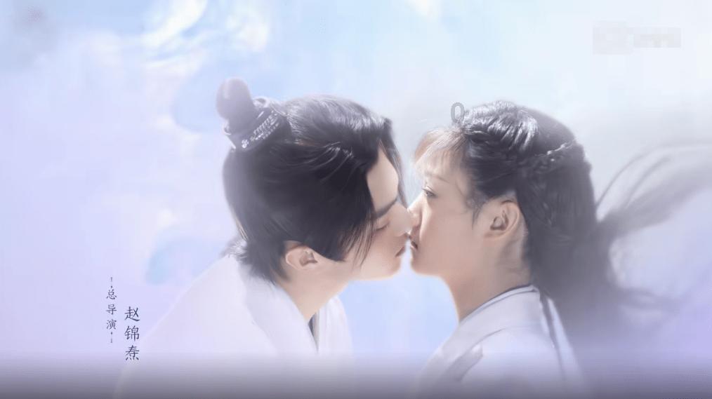 李亚鹏捡到宝了，小19岁妻子，为1岁女儿准备腊八粥，反被投喂