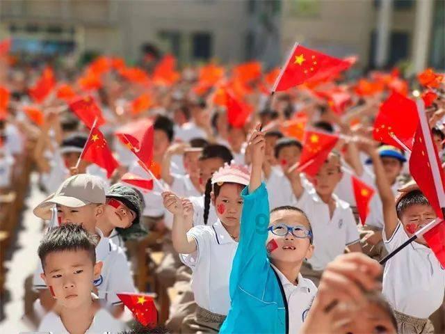 如何在夏季做好护肤工作？