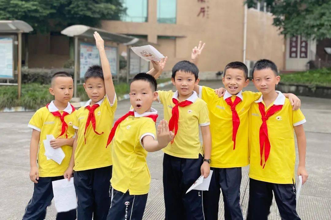 部落冲突第六个工人怎么解锁游戏画面